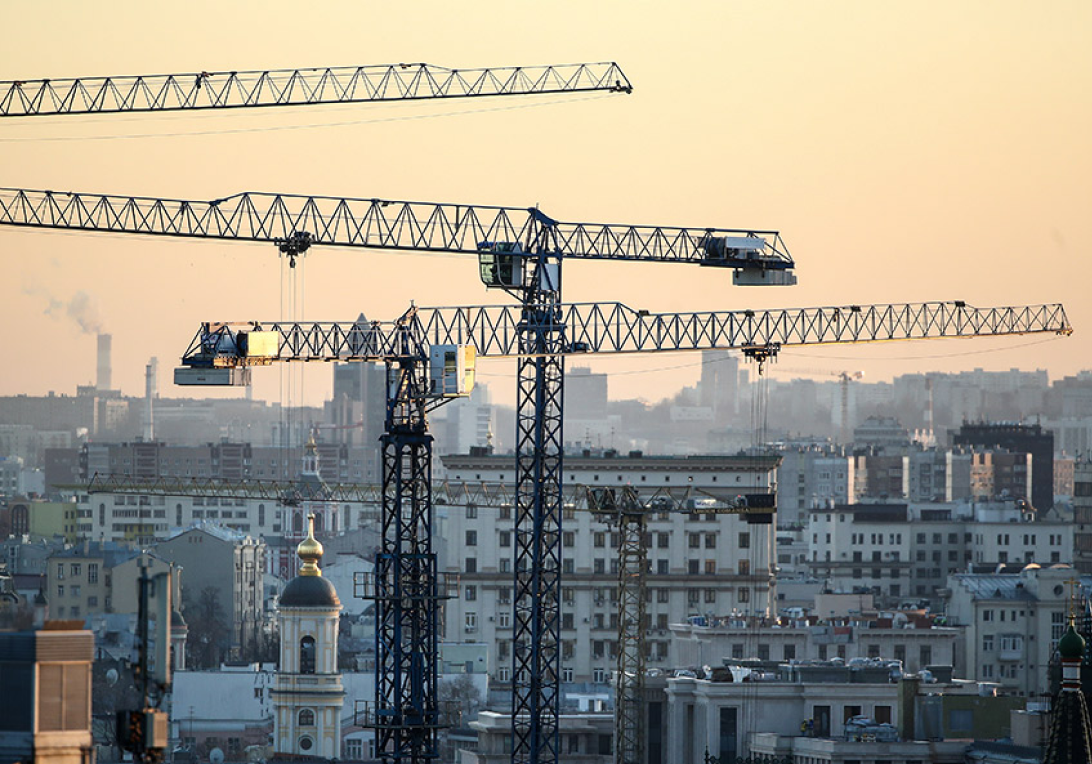 С Днем Строителя!